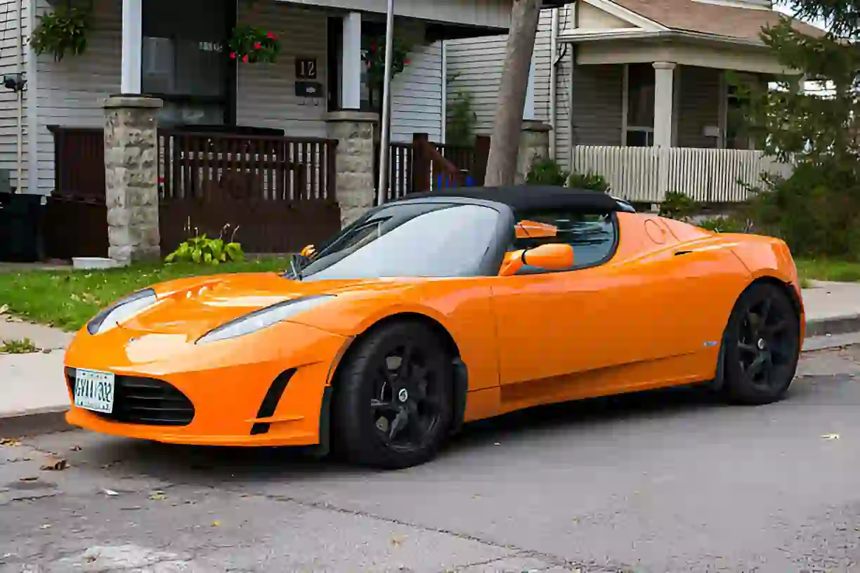 Tesla Roadster Colors: Complete Guide - Tespila